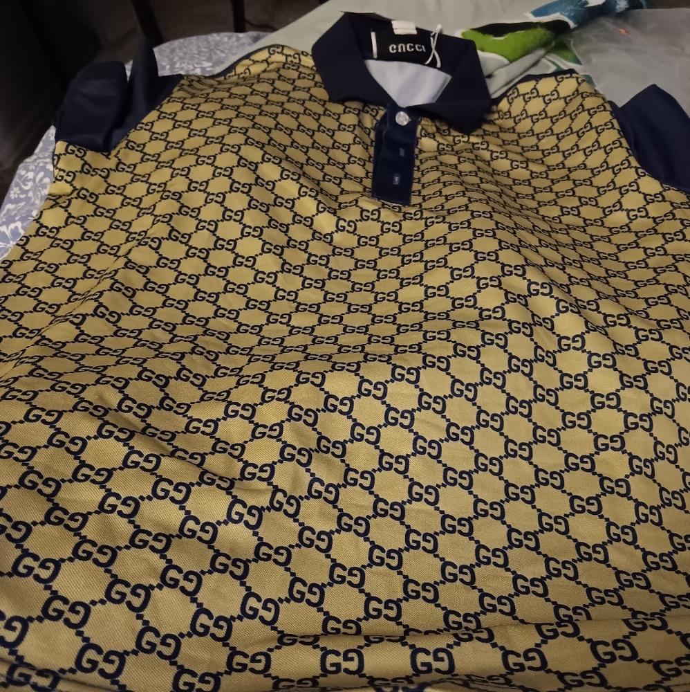 Men's shirt